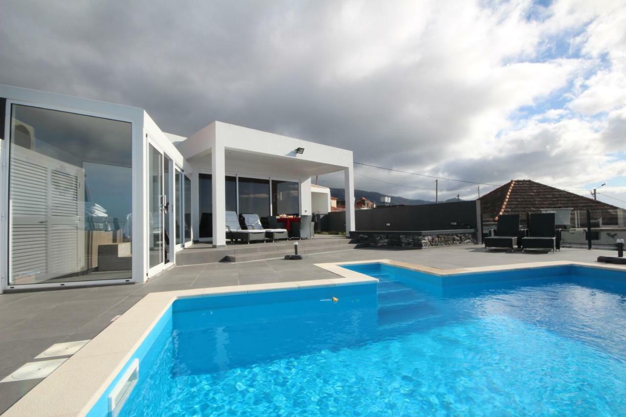 Villa Por Do Sol Estreito Da Calheta Buitenkant foto